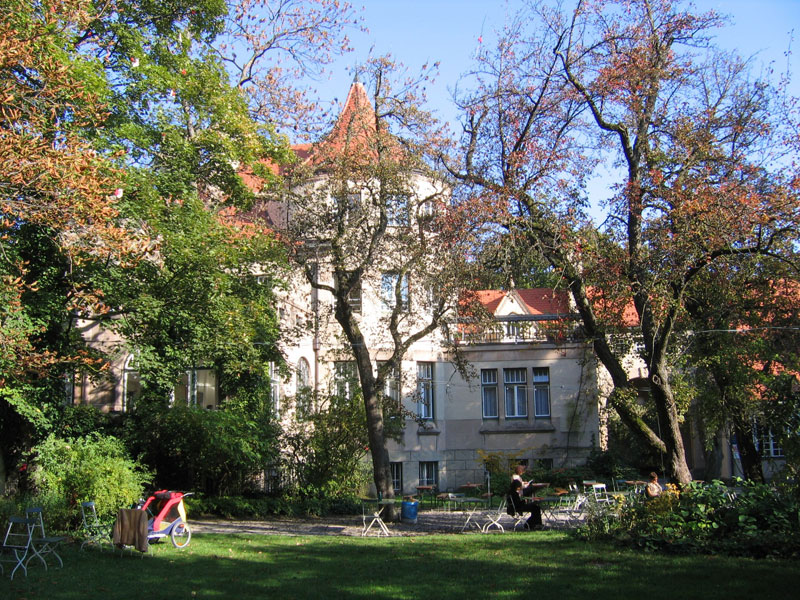 2THREE AND A HALF DSCF7799 6